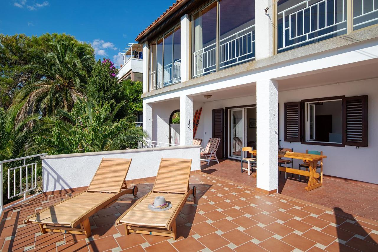 La Casa Ingrid - Couple's Paradise Banjole Extérieur photo
