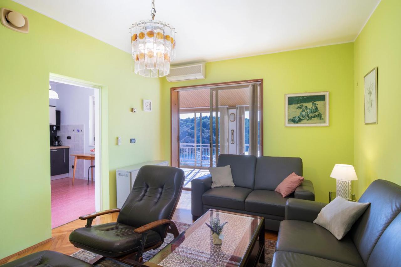 La Casa Ingrid - Couple's Paradise Banjole Extérieur photo
